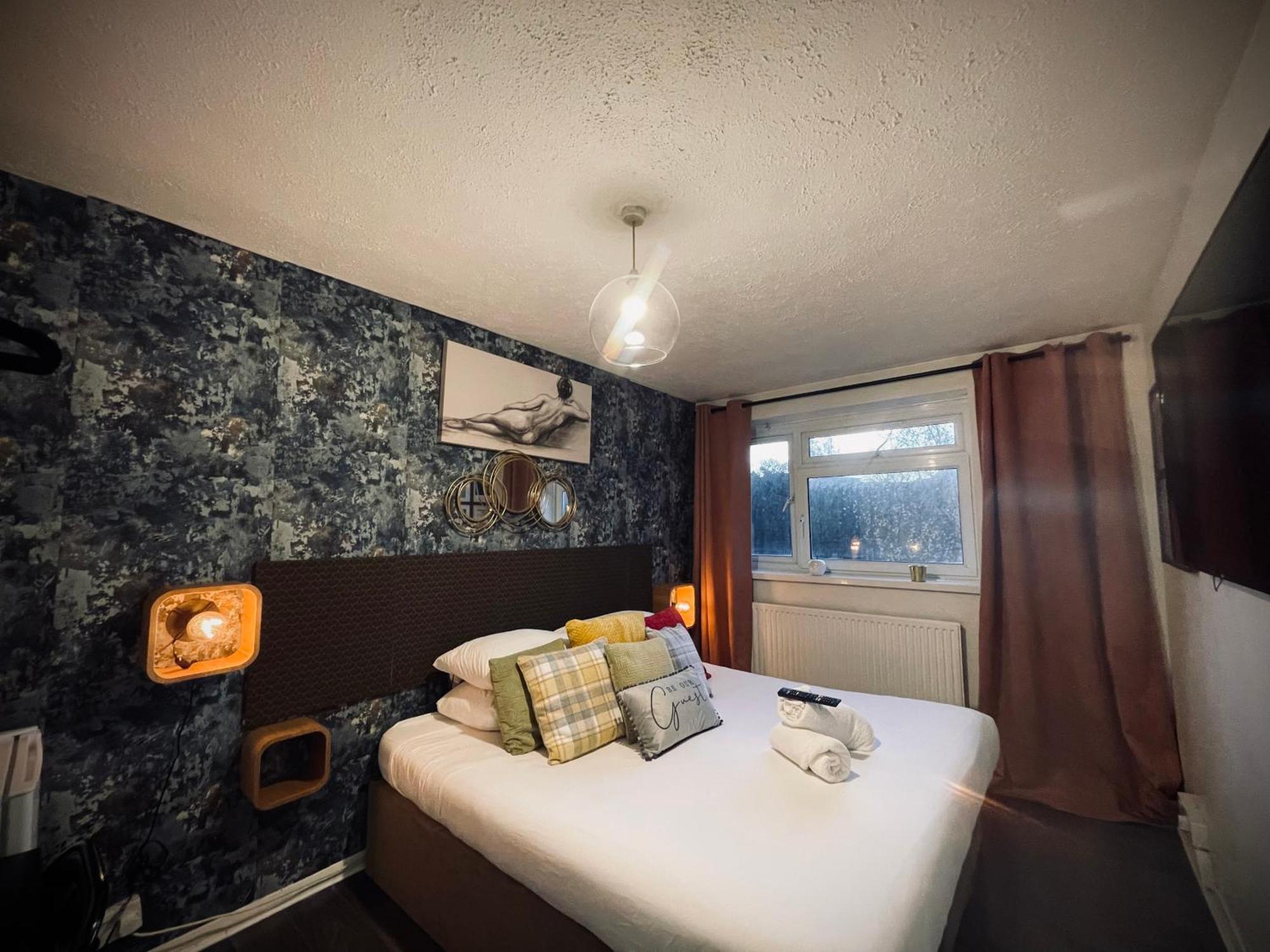 Ferienwohnung R1 Superking Sized Bed & 65" Tv On The Wall In Clapham London Exterior foto